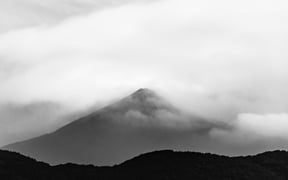 2D75E12C-3702-40E5-B011-4271E9C9AF43