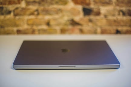 bram-van-oost-R72XG80V8_w-unsplash