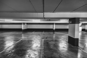 dim-hou-4qo9_QdvNnc-unsplash