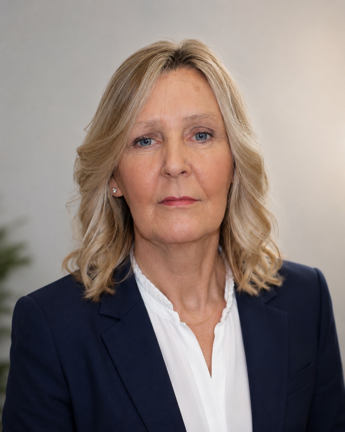 Dr Carol Tait
